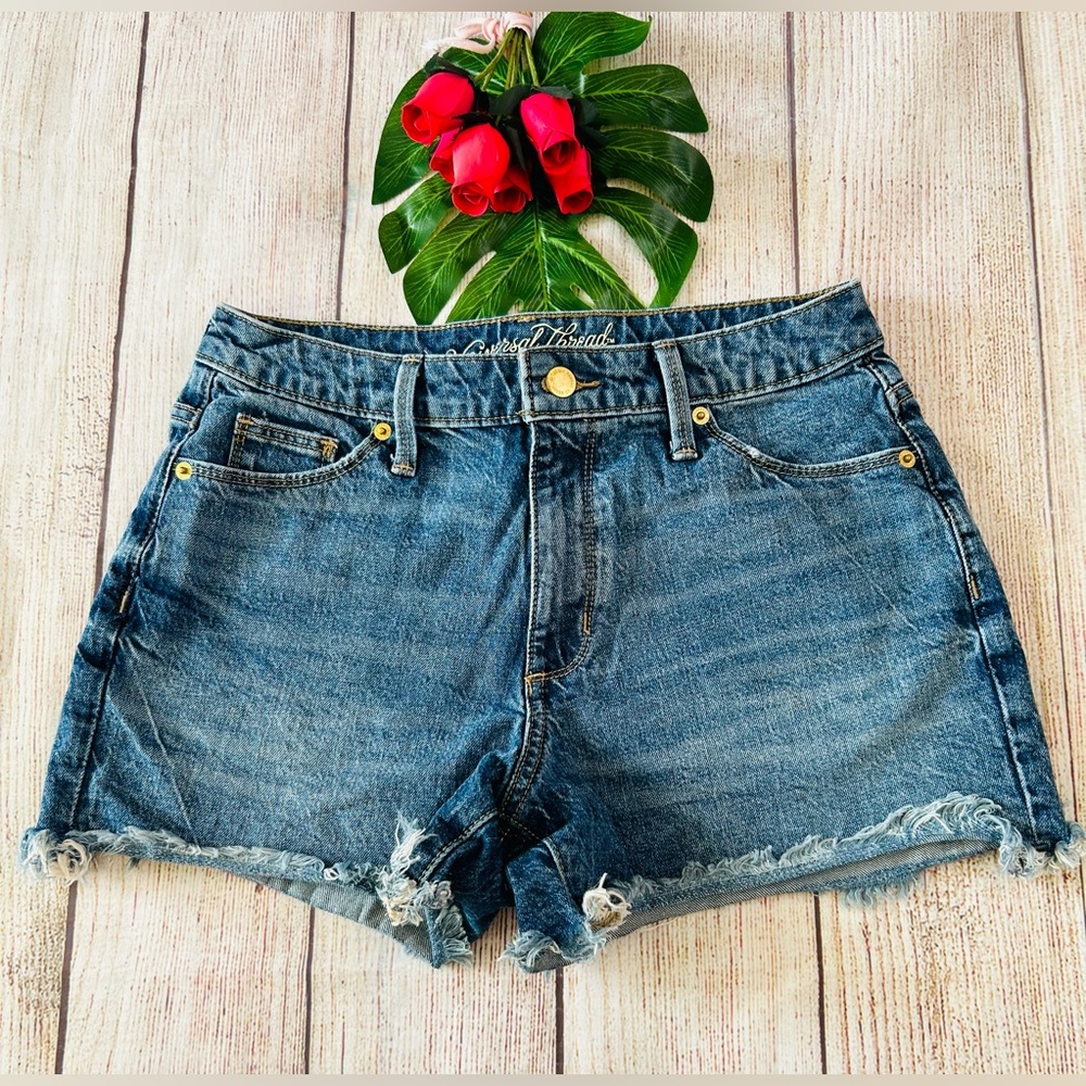 Universal Thread Women’s Cut Off High Rise Shortie Denim Shorts Size 4/27